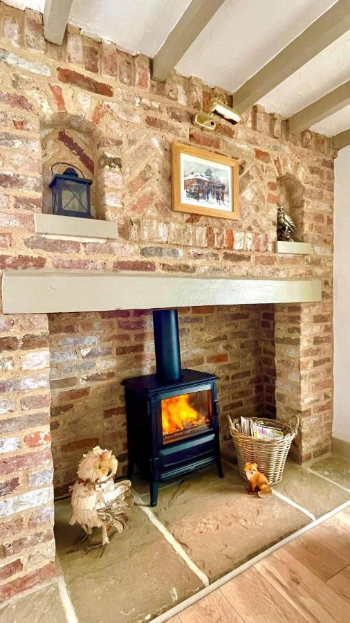 Old Chapel House Tetney Lock Villa Grimsby Bagian luar foto